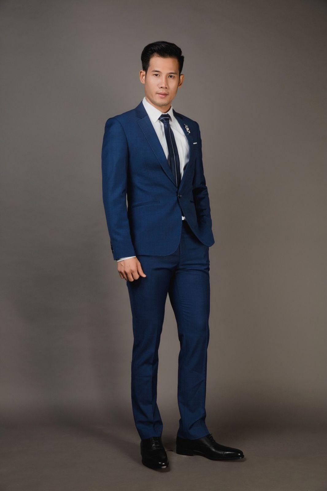 624750 Prussian Suit